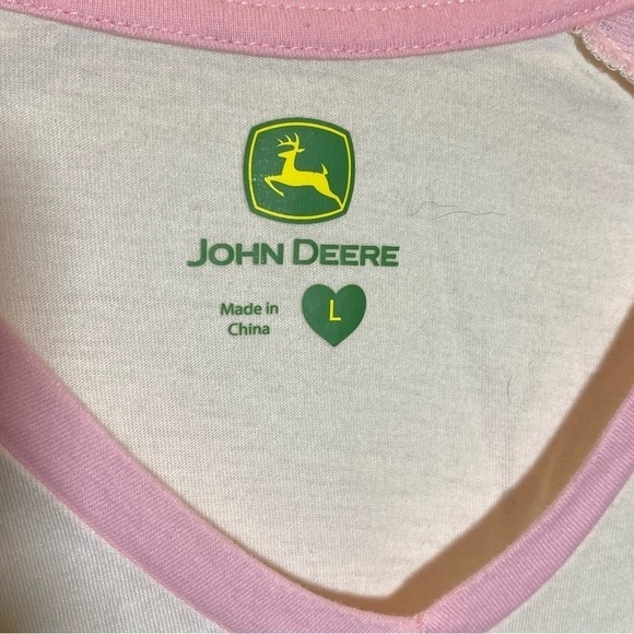 John Deere women's size Large graphic t-shirt pink white lightweight - Picture 5 of 6